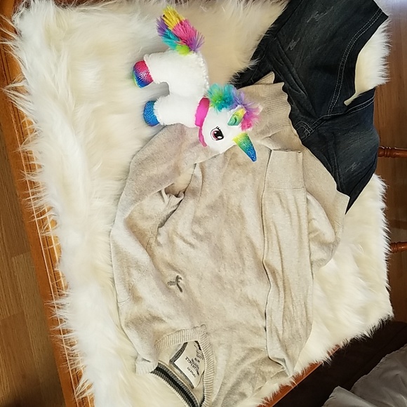 American Eagle Outfitters Sweater - Picture 3 of 4